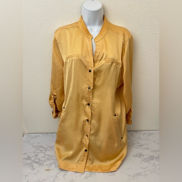 Chico's Tops - Chico’s 2 Button Up Shirt Womens Long Sleeve Pearl Snap Satin Yellow Gold Top
